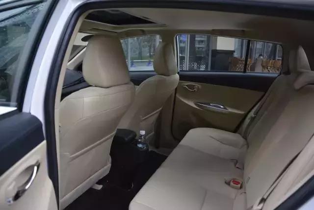 为什么我劝年轻人买二手车,yarisl致炫2020款值不值得买