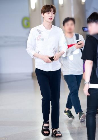 论运动凉鞋如何打入时尚界