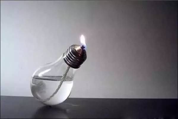 爱迪生发明电灯时，肯定想不到今天大家会这样玩丨壹起玩