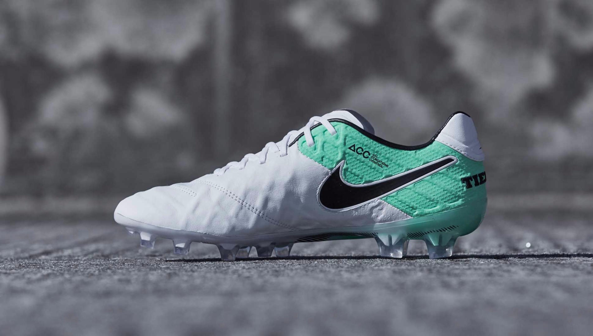 传奇6代中端,6代战靴