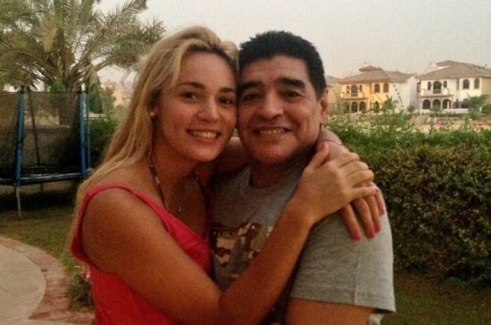 “混球”马拉多纳来华指导校园足球，网友称渣男又来“圈钱”了