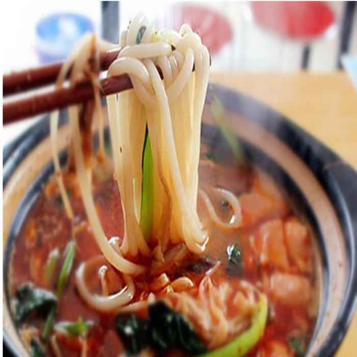 柳州螺蛳粉特色小吃介绍,柳州地道螺蛳粉套餐