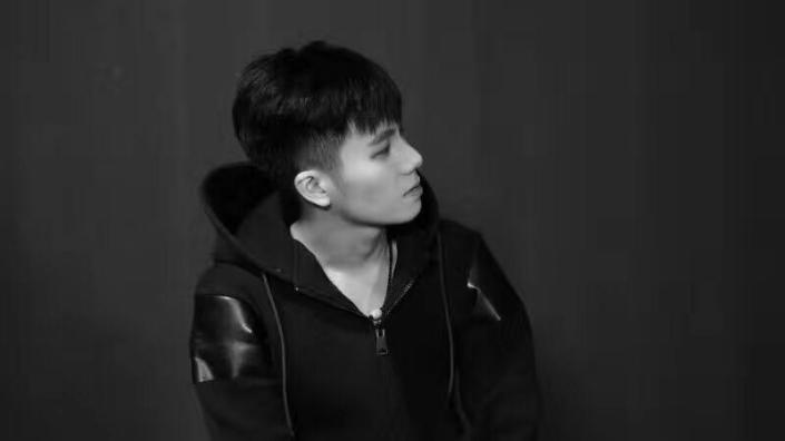 大学堪比美容院?从入学到毕业,对比照太震撼!