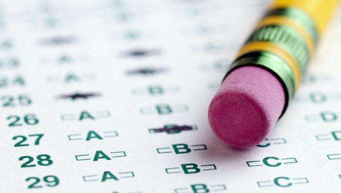 Tony读书《腾讯传》第二、三部分“移动互联网的站台票”