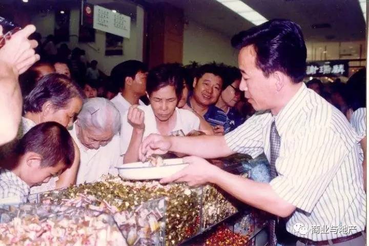 曾经逛过的百货大楼,承载着多少人记忆的百货大楼