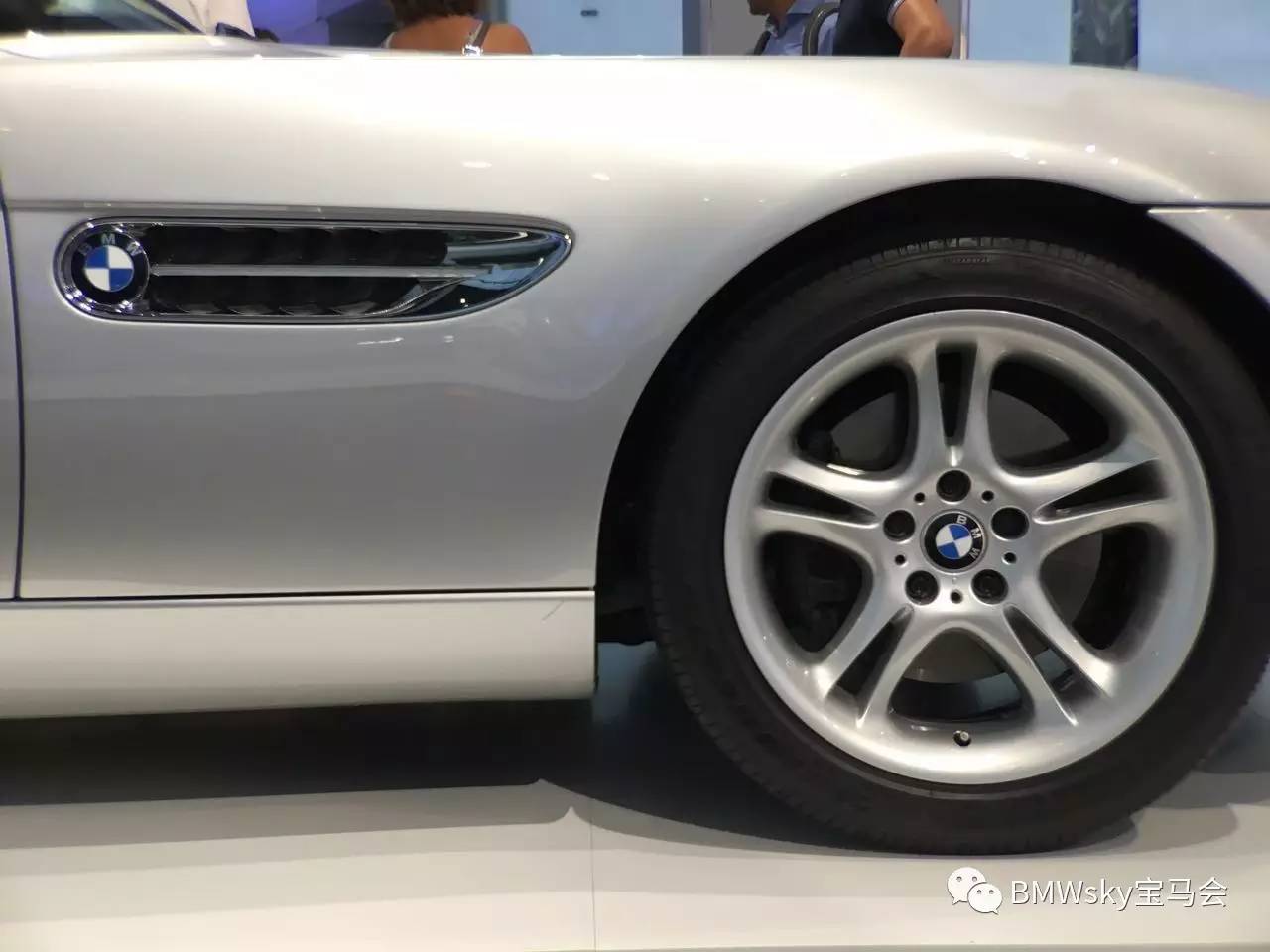 宝马跑车z8,bmw的超跑