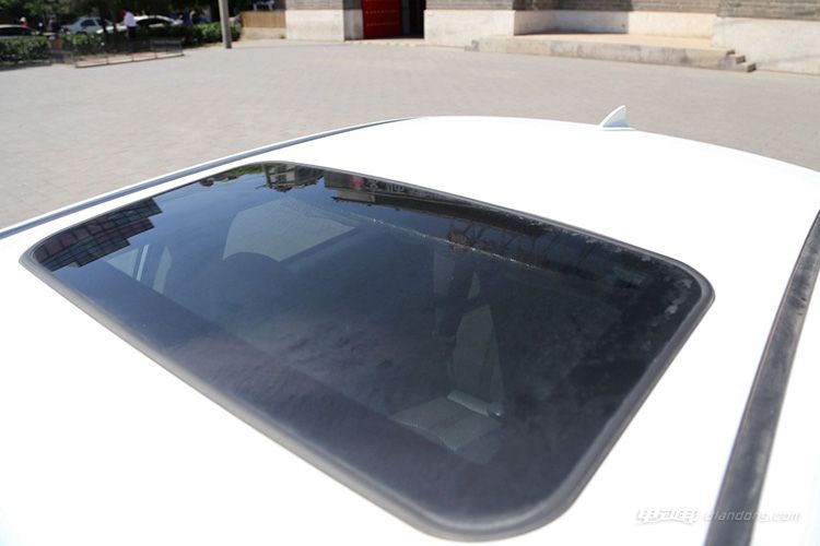 2017款比亚迪e5300购车手册：推荐尊贵型