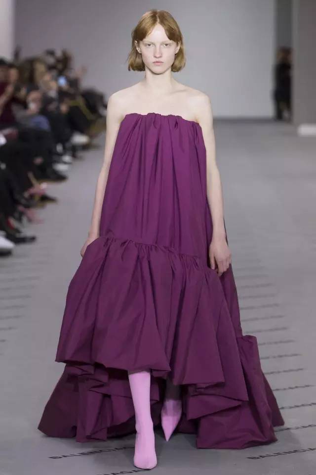 balenciaga真货对比,balenciaga烫钻牛仔真假