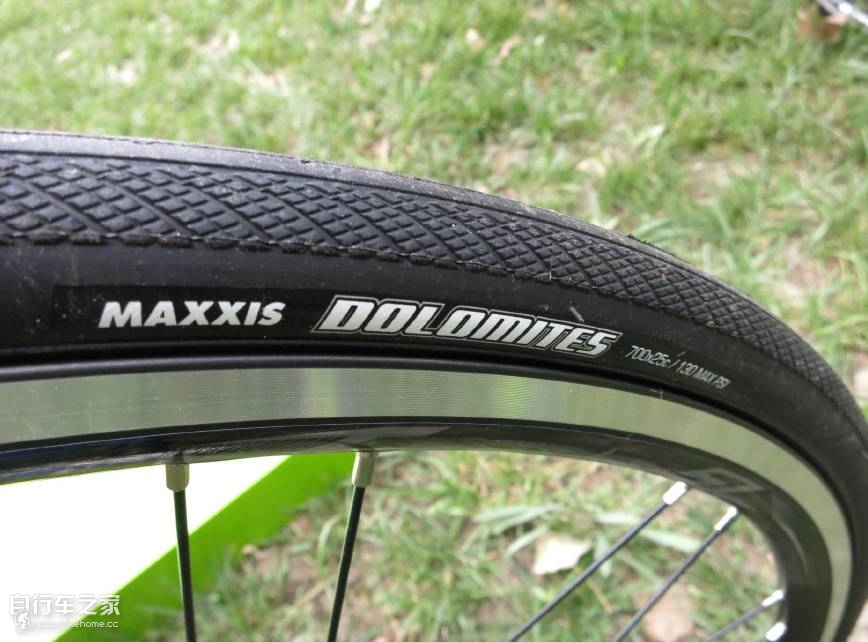 美利达2024新款入门公路车,美利达scultura300