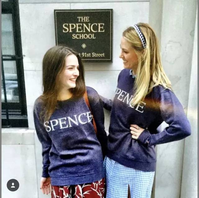 深夜东西｜时尚圈最强联姻，准新娘实力丝毫不输女魔头妈妈