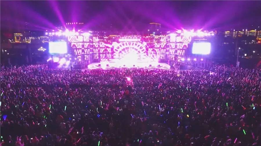 蒋大为、唐俊乔、陆海涛等大咖与玉屏万人共度桃花节