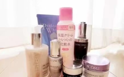 皮肤暗黄闭口痘痘多怎么办,脸部痘痘反复皮肤暗沉日常调理