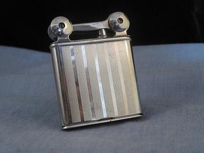 都彭火机和zippo火机哪个品牌好,国产火机和zippo