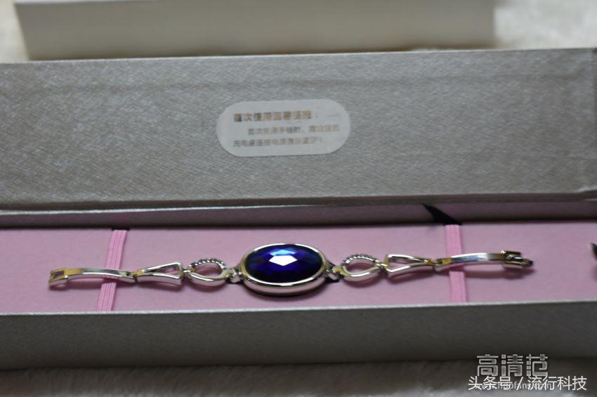 女性所爱的饰品这款也能算是吗？看信利女性手环怎么定义