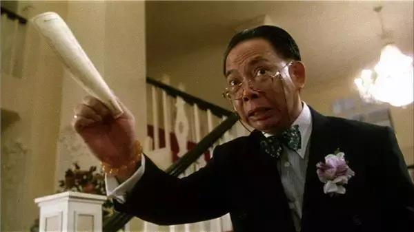 星爷金刚腿和铁头功,还记得功夫巨星李小龙吗