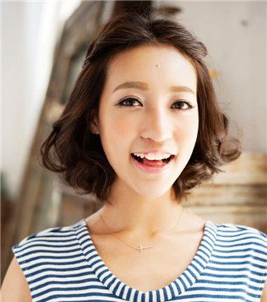 2款简单的盘发优雅更显气质,好看又减龄的法式编发简单又好学