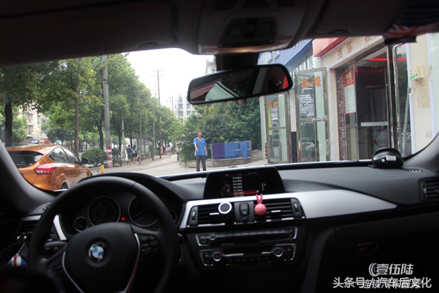 前挡风玻璃裂缝可以用502胶水吗,uv无影胶修补汽车前挡风玻璃裂缝