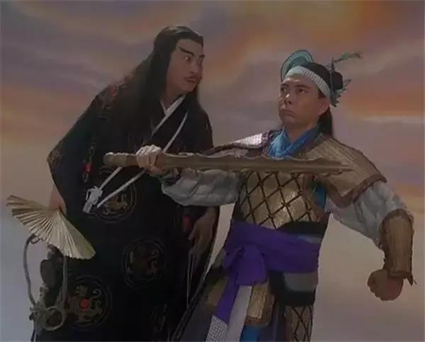 星爷金刚腿和铁头功,还记得功夫巨星李小龙吗