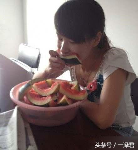 小伙惊人的手速,小伙手速