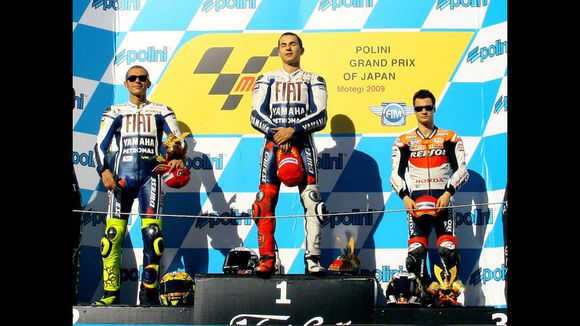 雅马哈机器人与洛伦佐,机器人雅马哈视频