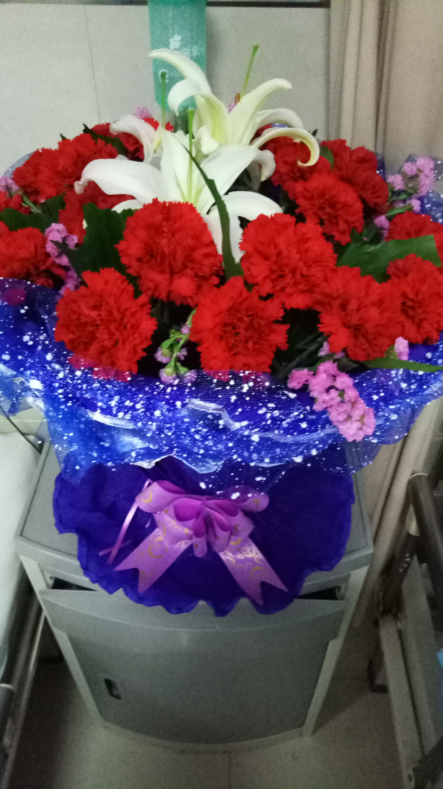 康乃馨勿忘我干花花束,康乃馨鲜花怎么晾干做成干花