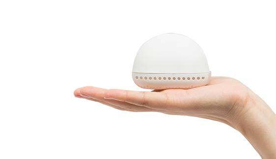 世界上最小的洗衣机来了!找个容器就能洗衣服,太方便啦!