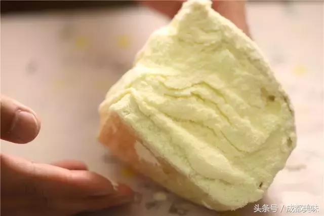 风靡整个亚洲的流心芝士,爆浆的芝士包