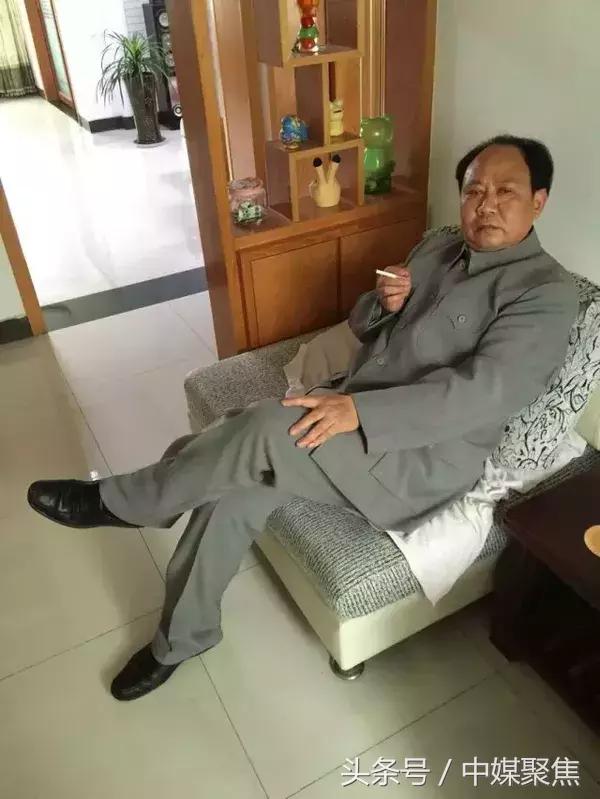 王勇祥：伟人模仿文化艺术路上觅伯乐