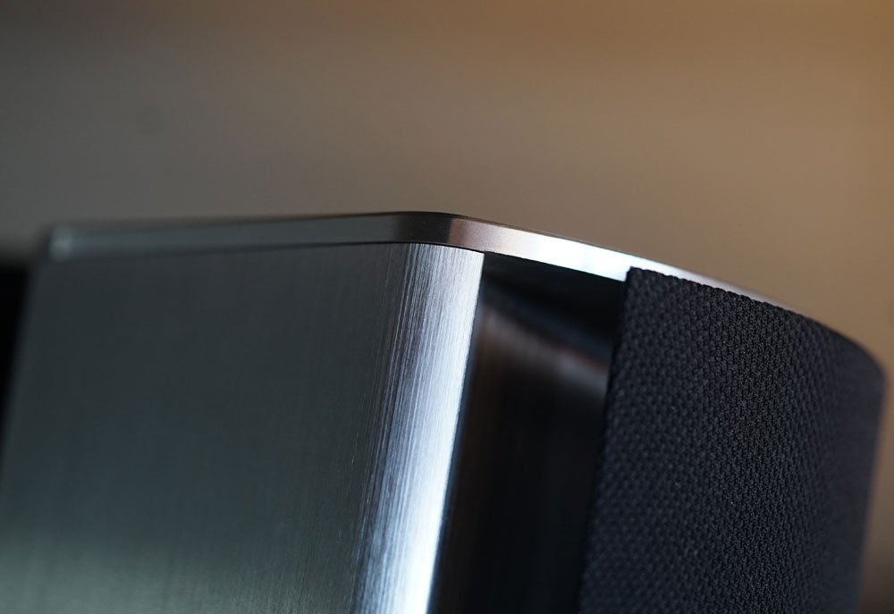 新家客厅又一选择！瑞士手工制造Piega全金属家庭影院解密