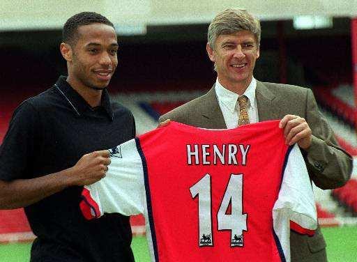 爱就一生一世不离不弃阿森纳铁心续约温格砸2亿重建王朝