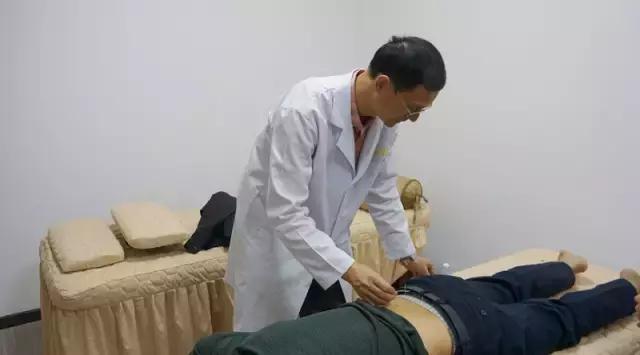 “针灸男神”刘炫斯：身体不适别去美容院，至诚金方才靠谱