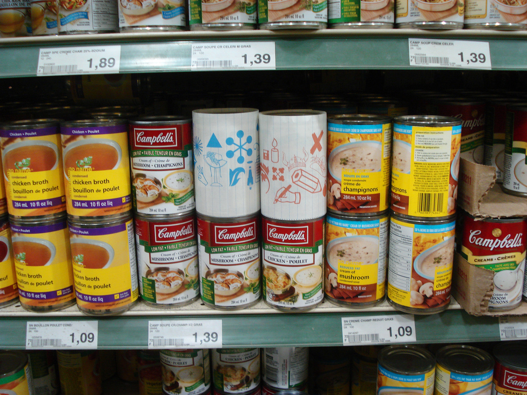 我们不购物，我们把自己的东西放到超市的货架上去