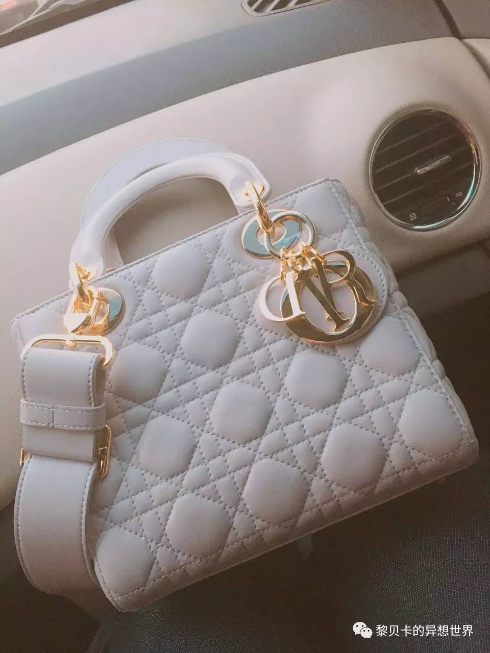 不想一出门就撞包，看看这篇找灵感