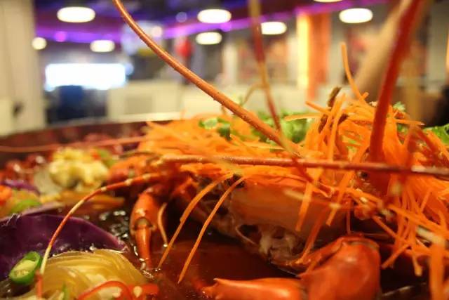 马来西亚海鲜大咖,在新加坡吃过最大的海鲜大咖