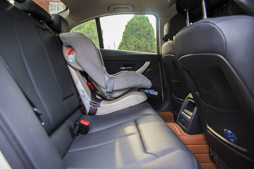 宝马316i有17款的吗,宝马316i值不值得入手