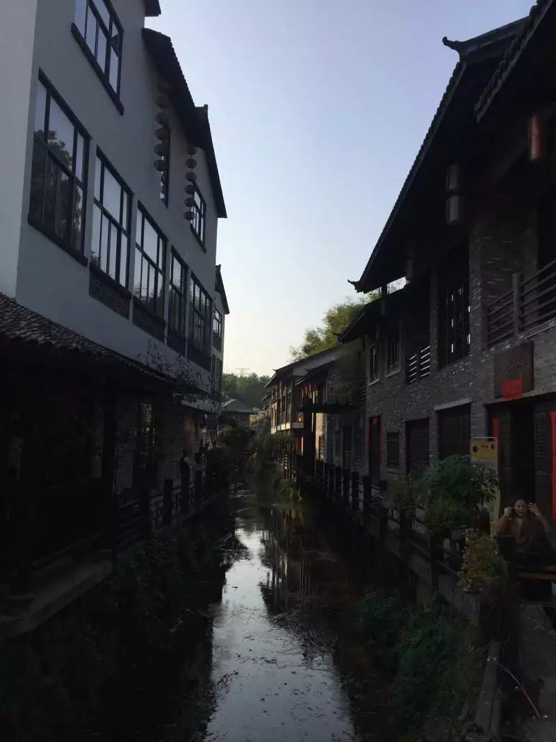 带娃没地方去？就到甘坑客家小镇走一走吧！