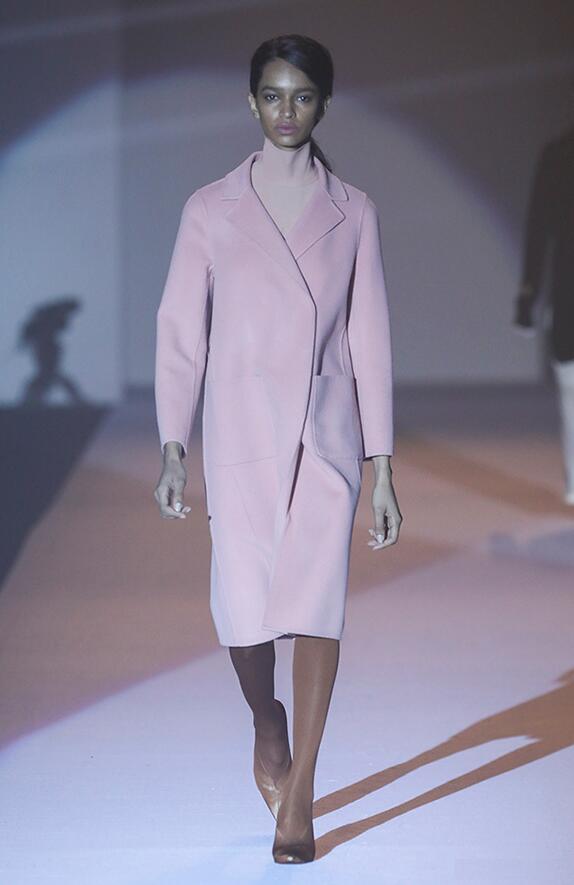 上海时装周简约风格,上海时装周穿搭夏天