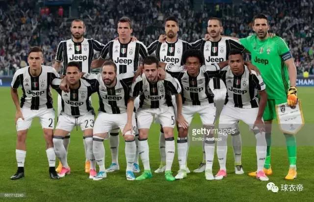 为什么布冯的手套有黑胶布缠绕？这事儿得问欧足联