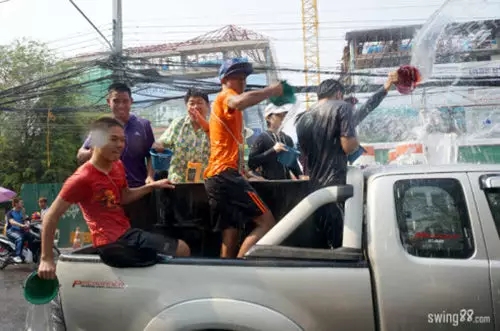 体验一下泰国泼水节,泰国泼水节游玩的最全攻略