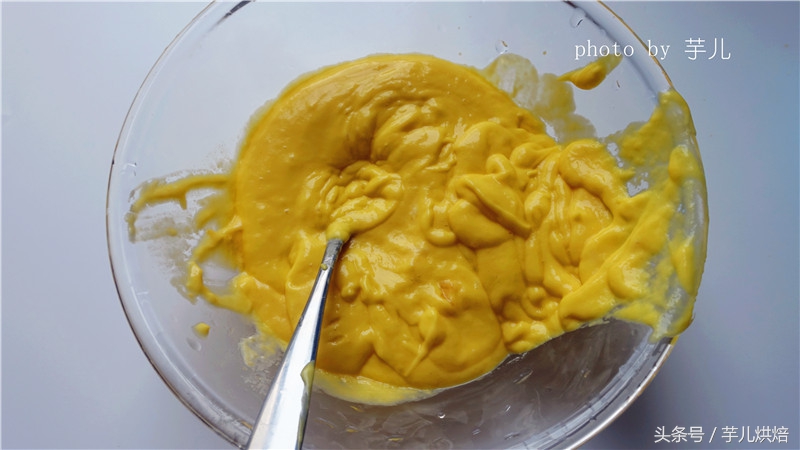 芒果慕斯星空淋面,芒果葡萄淋面慕斯蛋糕做法