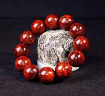 小叶紫檀手串多少钱一串回收,满星小叶紫檀手串价格