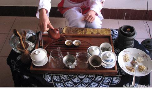 农夫说茶，云南大理白族“三道茶”之第一道茶