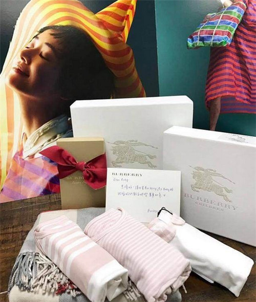 林心如晒女儿,林心如女儿礼物价格表