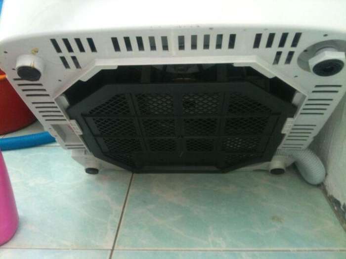 无意在洗衣机下加个圈垫，洗再重衣服都没噪音！让维修工白跑一趟