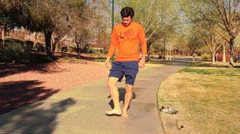 射门怎么发力和绷紧脚踝,踢球射门如何绷紧脚踝