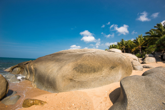 蓝天白云,椰风海韵,去三亚散散心吧