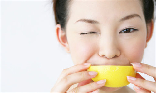 生完孩子肚子松弛怎么收紧收腹带,产后肚皮松弛怎么办