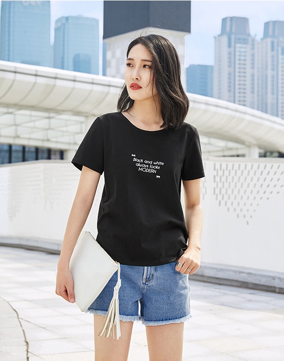 简约又时尚的t恤穿搭,最时尚的短袖t恤又百搭