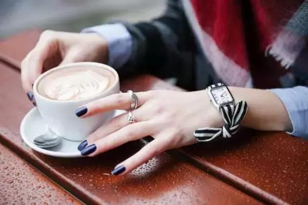 小众品牌比较保值的手表,带闹钟手表推荐平价小众