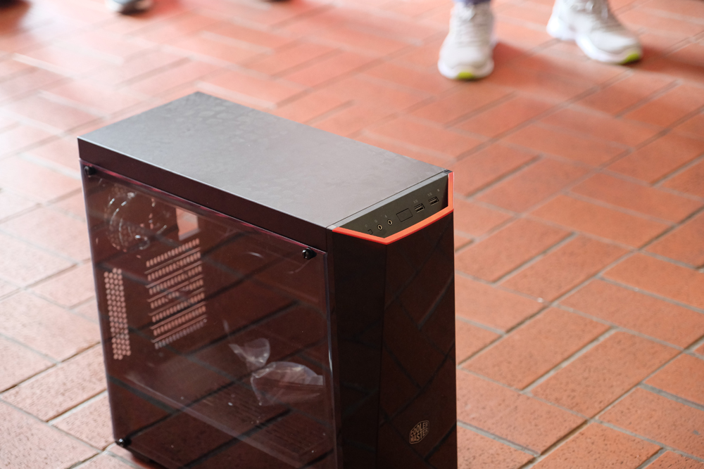 酷冷至尊优缺点,酷冷至尊哪款好